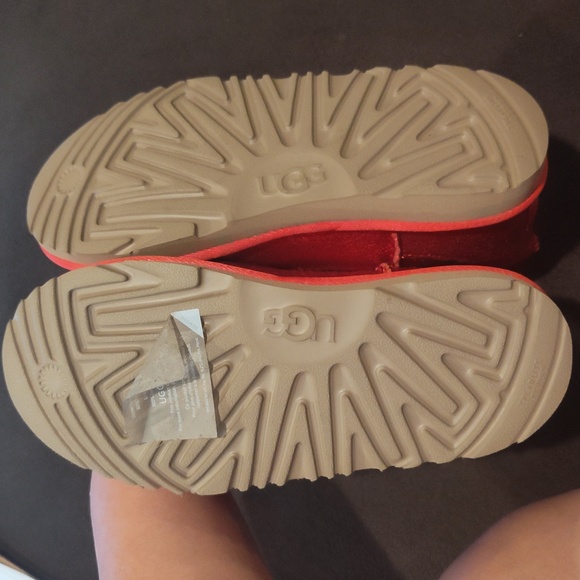 UGG KIDS - Picture 5 of 7